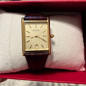 Pulsar Gold color face Brown Leather strap Men's Watch